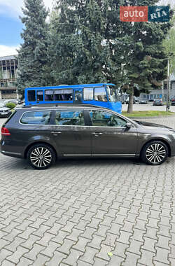 Универсал Volkswagen Passat 2012 в 