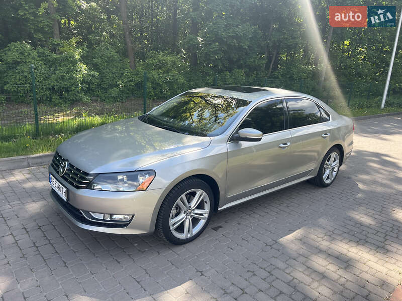 Седан Volkswagen Passat 2013 в Києві