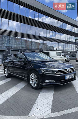 Седан Volkswagen Passat 2017 в 