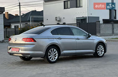 Седан Volkswagen Passat 2018 в 