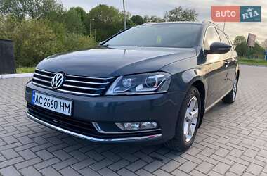 Універсал Volkswagen Passat 2011 в Луцьку
