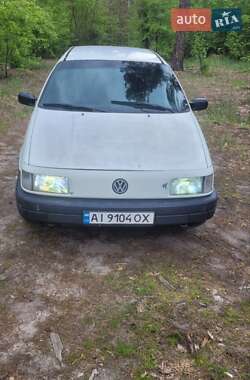 Седан Volkswagen Passat 1989 в Киеве