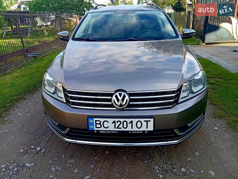 Універсал Volkswagen Passat 2011 в Львові