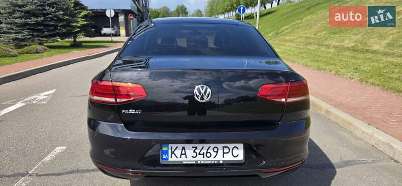 Седан Volkswagen Passat 2019 в Києві