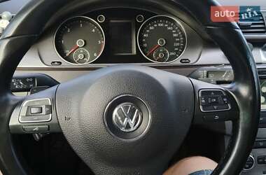 Універсал Volkswagen Passat 2012 в Черкасах