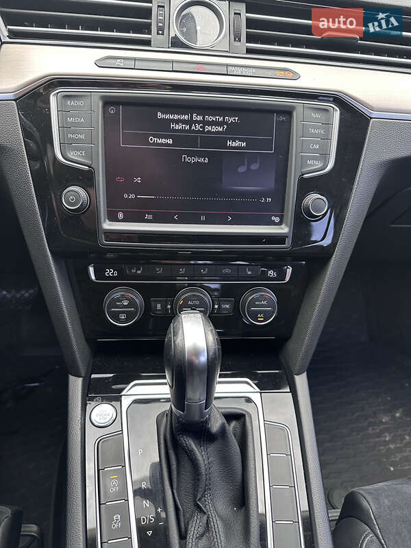 Седан Volkswagen Passat 2015 в Києві фото 3 Седан Volkswagen Passat 2015 в Києві