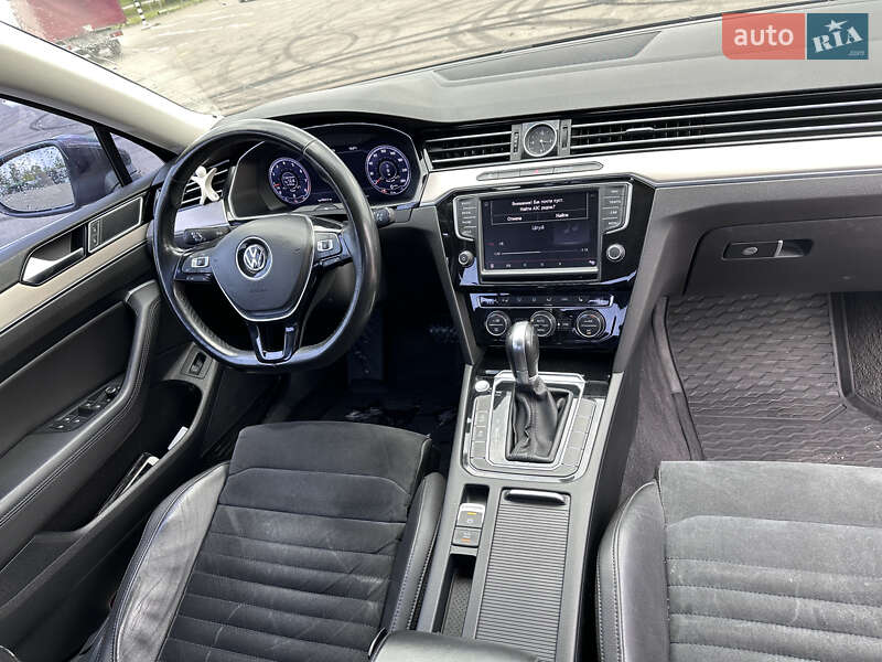 Седан Volkswagen Passat 2015 в Києві фото 7 Седан Volkswagen Passat 2015 в Києві