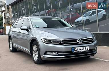 Универсал Volkswagen Passat 2017 в Киеве