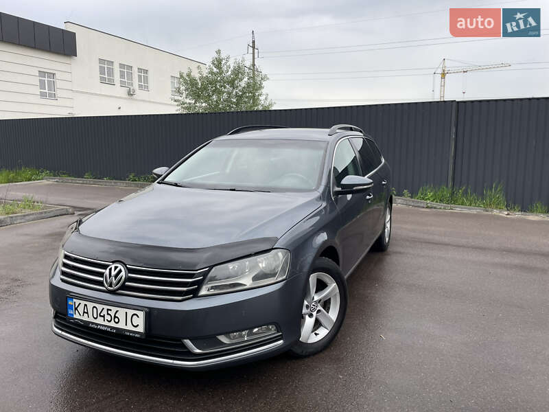 Универсал Volkswagen Passat 2013 в Киеве