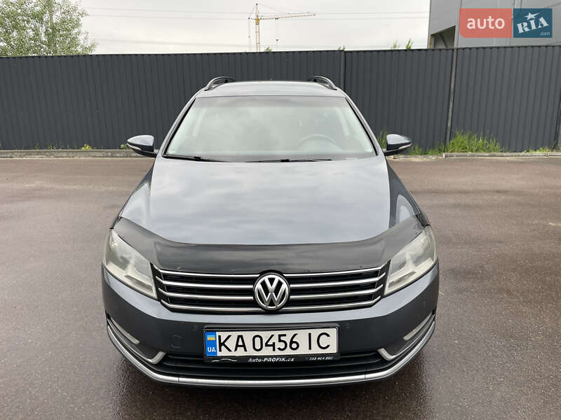 Универсал Volkswagen Passat 2013 в Киеве