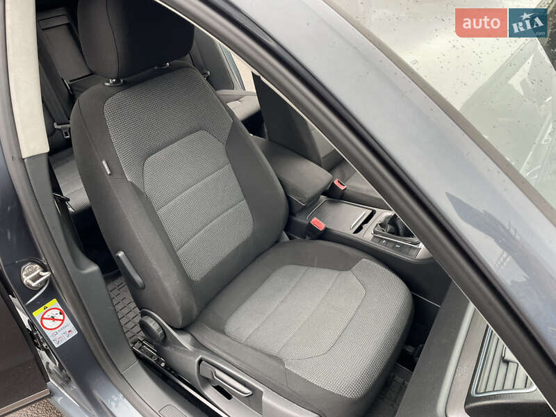 Универсал Volkswagen Passat 2013 в Киеве