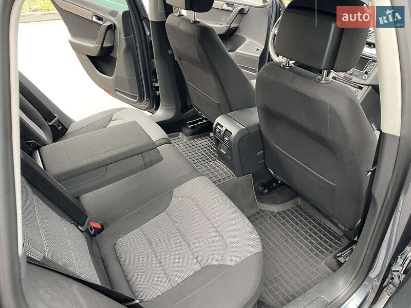 Универсал Volkswagen Passat 2013 в Киеве