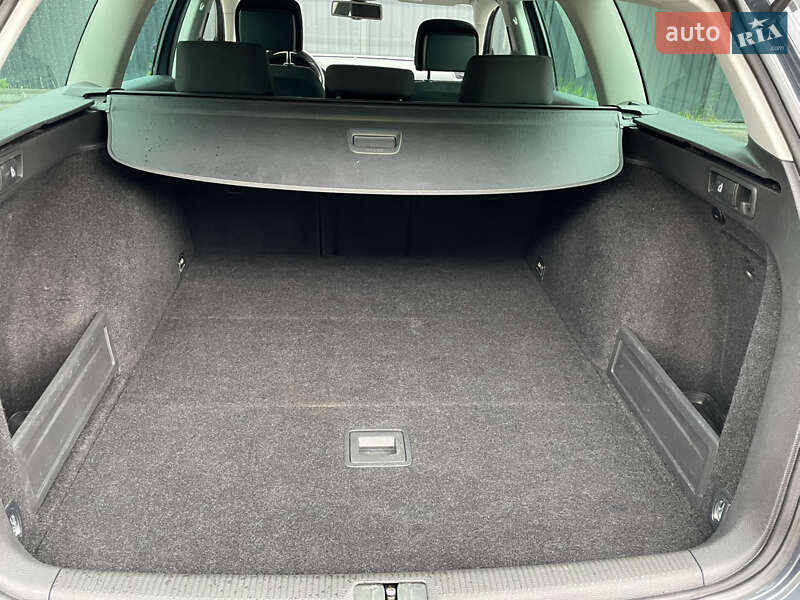 Универсал Volkswagen Passat 2013 в Киеве