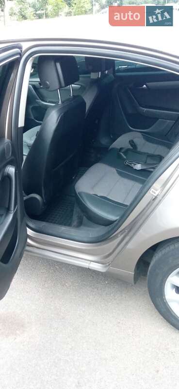 Седан Volkswagen Passat 2011 в Вінниці