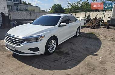 Седан Volkswagen Passat 2020 в Дніпрі
