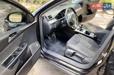 Седан Volkswagen Passat 2009 в 