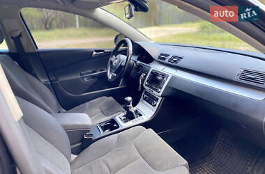 Седан Volkswagen Passat 2009 в 