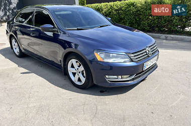 Седан Volkswagen Passat 2012 в Кропивницком
