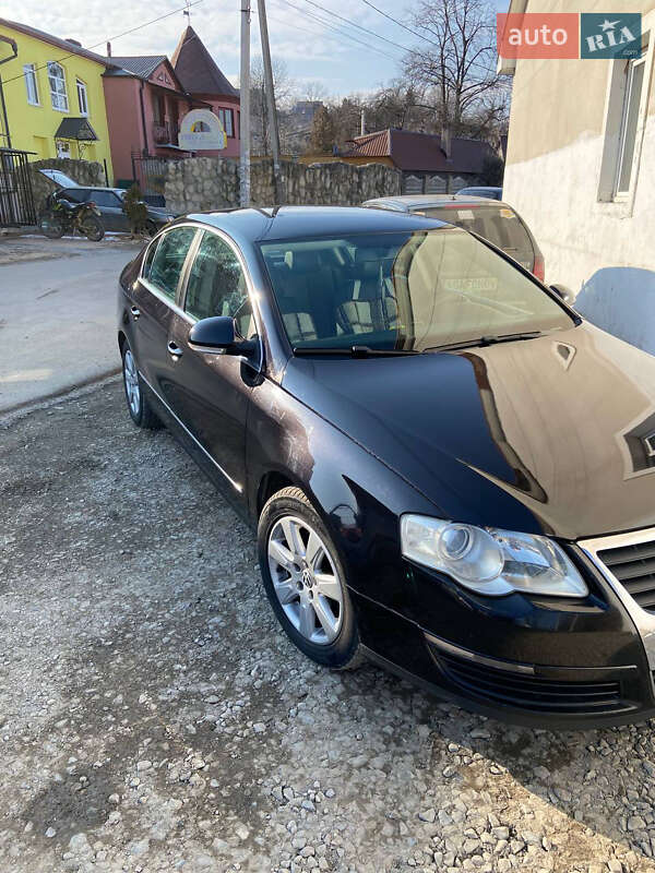 Седан Volkswagen Passat 2007 в Івано-Франківську