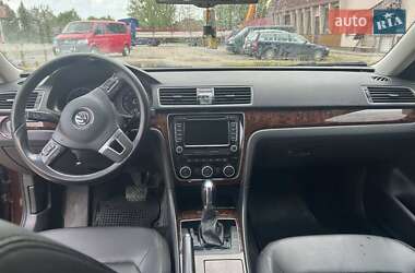 Седан Volkswagen Passat 2012 в 