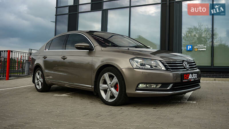 Volkswagen Passat 2011