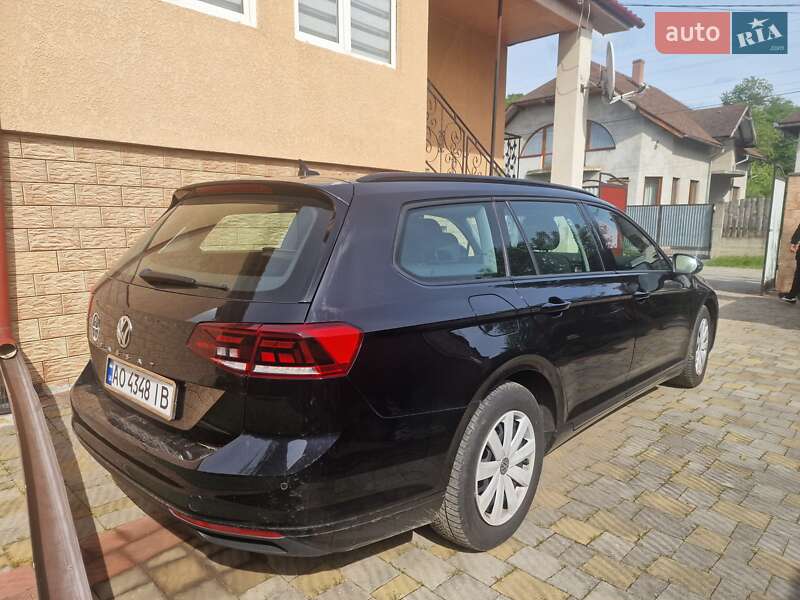 Универсал Volkswagen Passat 2020 в Мукачево