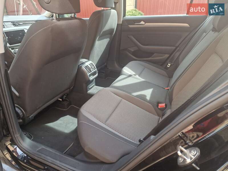 Универсал Volkswagen Passat 2020 в Мукачево