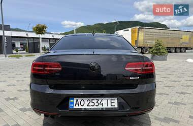 Седан Volkswagen Passat 2015 в 