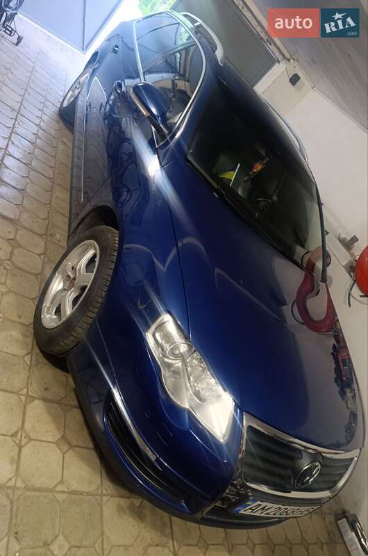 Универсал Volkswagen Passat 2009 в Брусилове