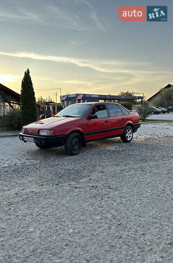 Седан Volkswagen Passat 1990 в Косові