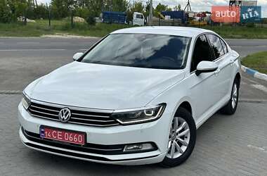 Седан Volkswagen Passat 2017 в 