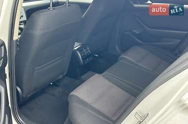 Седан Volkswagen Passat 2017 в 