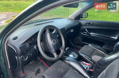 Седан Volkswagen Passat 1999 в 