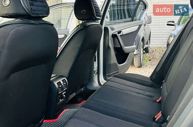 Седан Volkswagen Passat 2012 в 