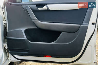 Седан Volkswagen Passat 2012 в 