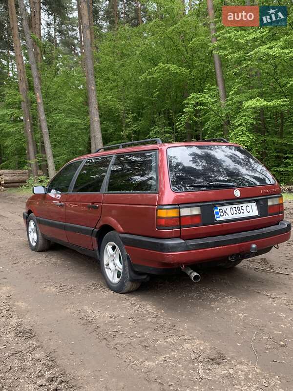 Універсал Volkswagen Passat 1988 в Кременці