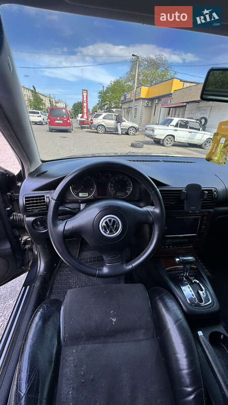 Седан Volkswagen Passat 2002 в Белгороде-Днестровском