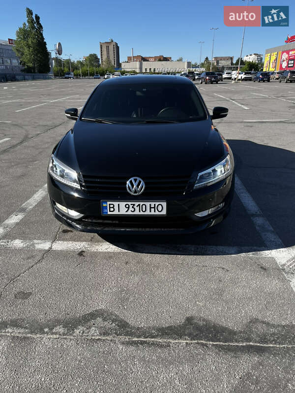 Седан Volkswagen Passat 2012 в 