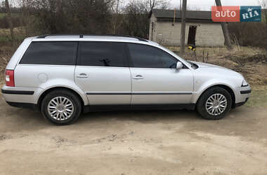 Універсал Volkswagen Passat 2002 в 