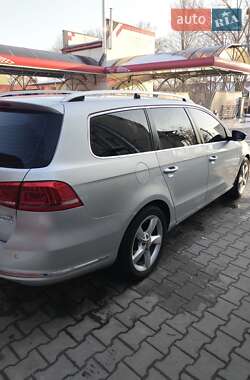 Універсал Volkswagen Passat 2011 в 