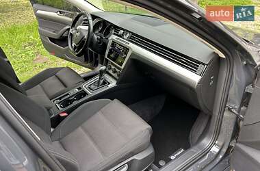 Універсал Volkswagen Passat 2018 в 