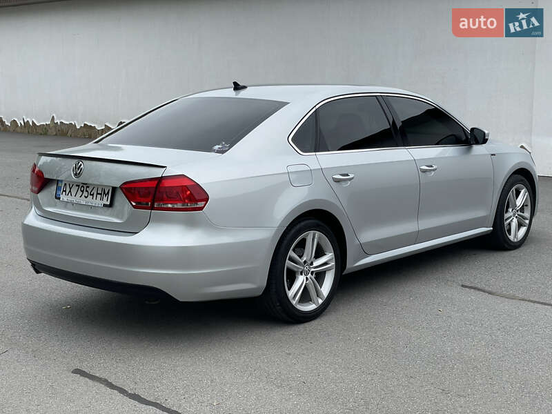 Седан Volkswagen Passat 2013 в Харькове