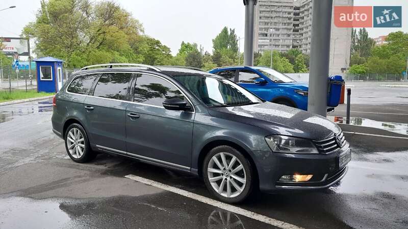 Volkswagen Passat 2011