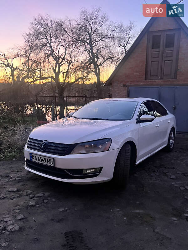 Volkswagen Passat 2011