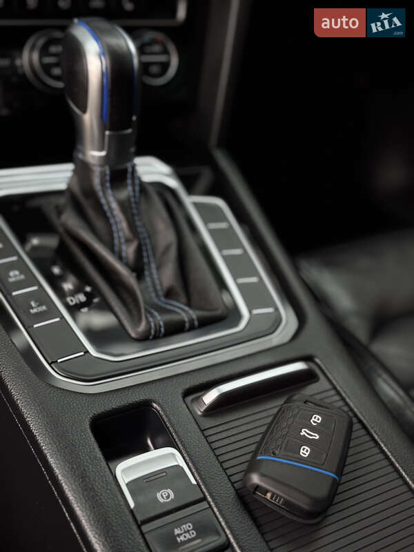 Універсал Volkswagen Passat 2015 в Дубні