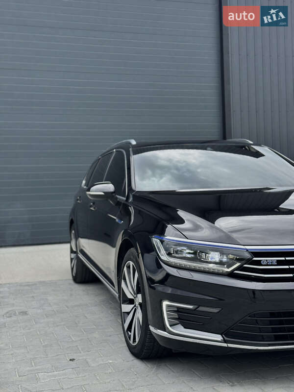 Універсал Volkswagen Passat 2015 в Дубні