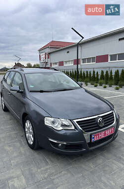 Універсал Volkswagen Passat 2008 в Луцьку