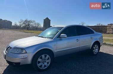 Седан Volkswagen Passat 2002 в 