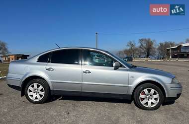 Седан Volkswagen Passat 2002 в 