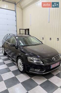 Універсал Volkswagen Passat 2012 в 